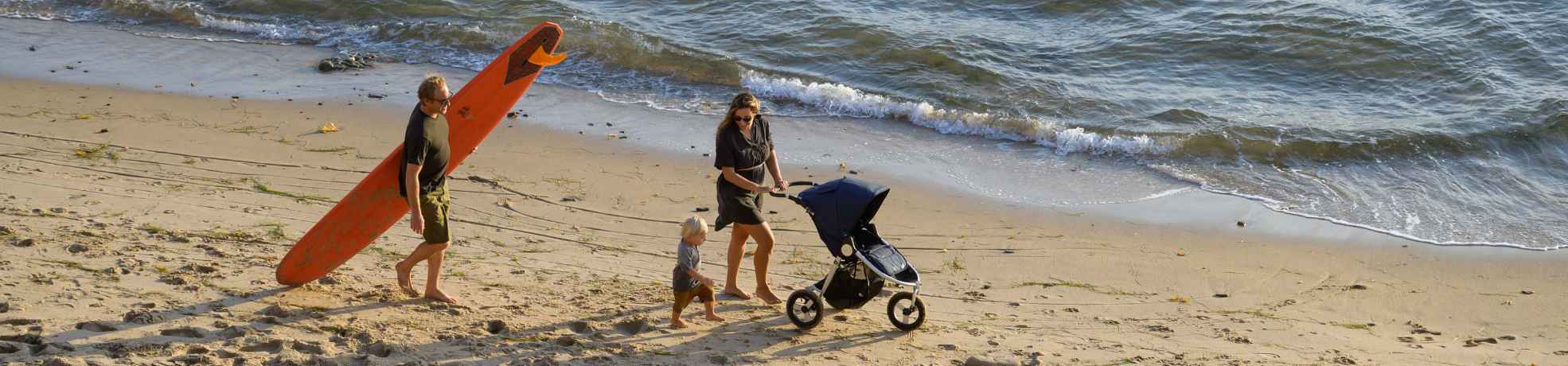 Beach walks with toddlers and your Bumbleride Indie in Maritime