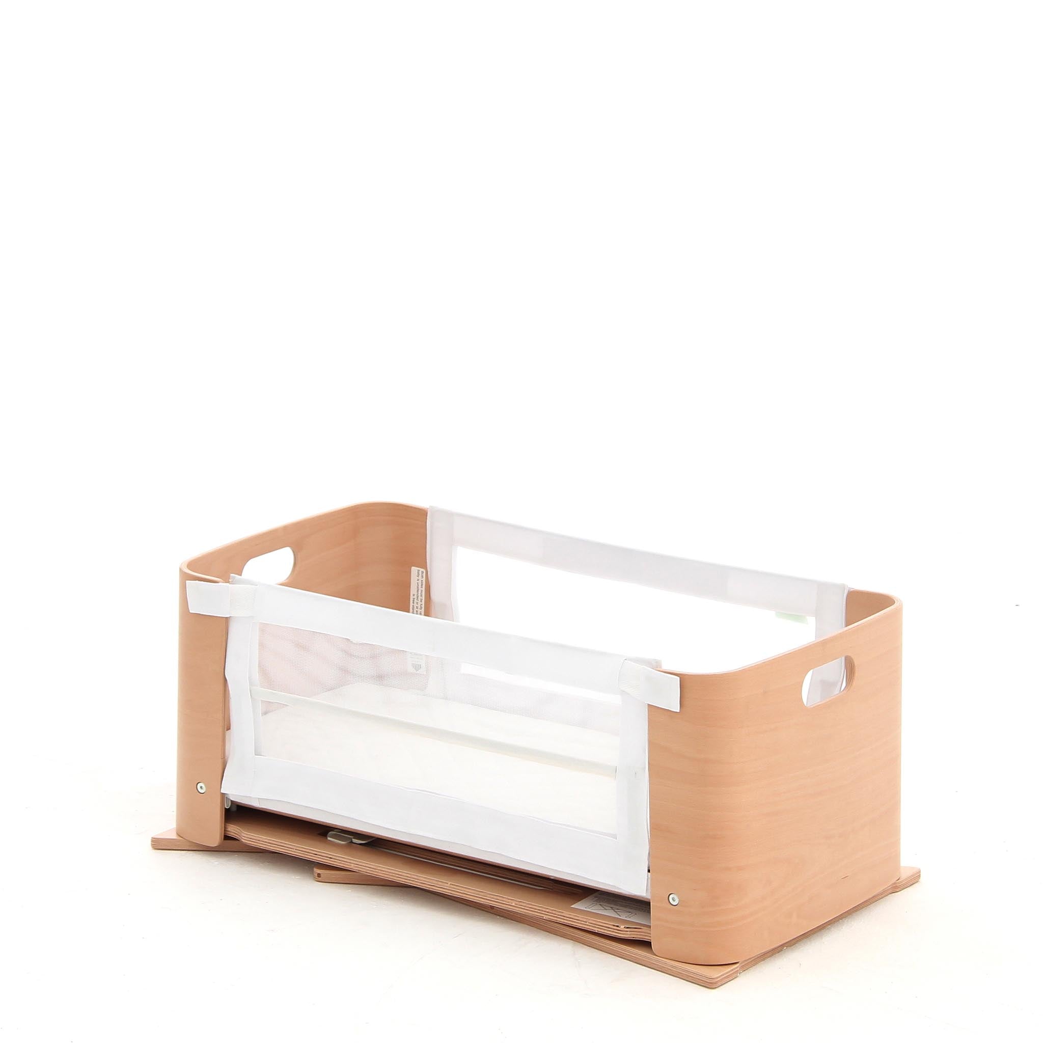 Bednest Bedside Bassinet