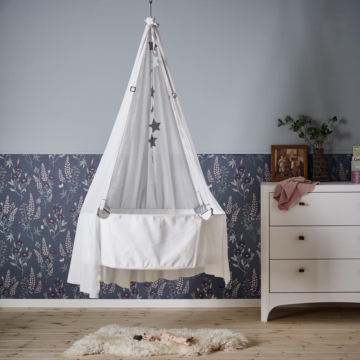 Leander Cradle Suspended Bassinet - Complete Bundle