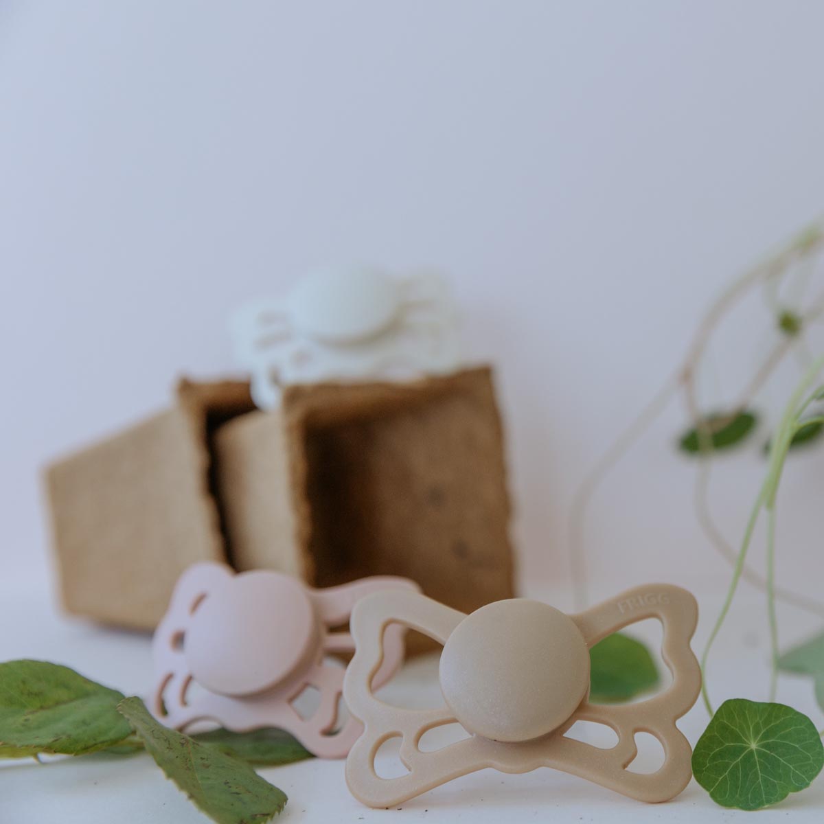 FRIGG Butterfly Pacifier 2 Pack Silicone