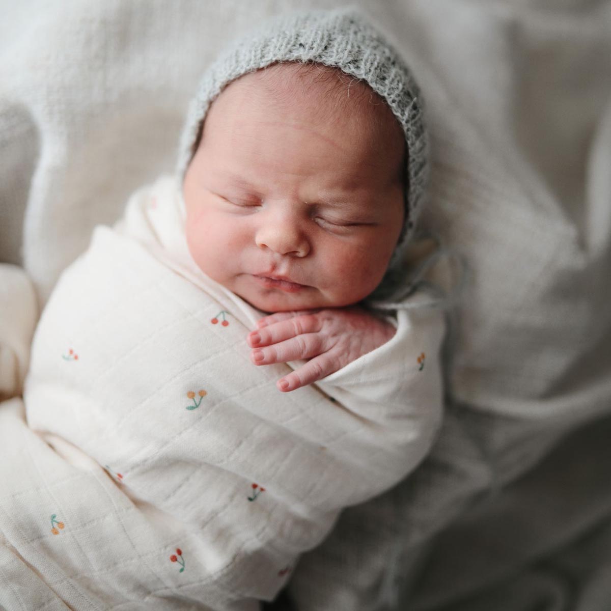 Mushie Organic Swaddle Rainbow - CLEARANCE